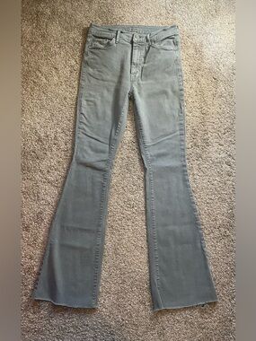 MOTHER - The Weekender Fray Jeans - Color: Chalk It Up Wash: Lead Gray - Size 27
